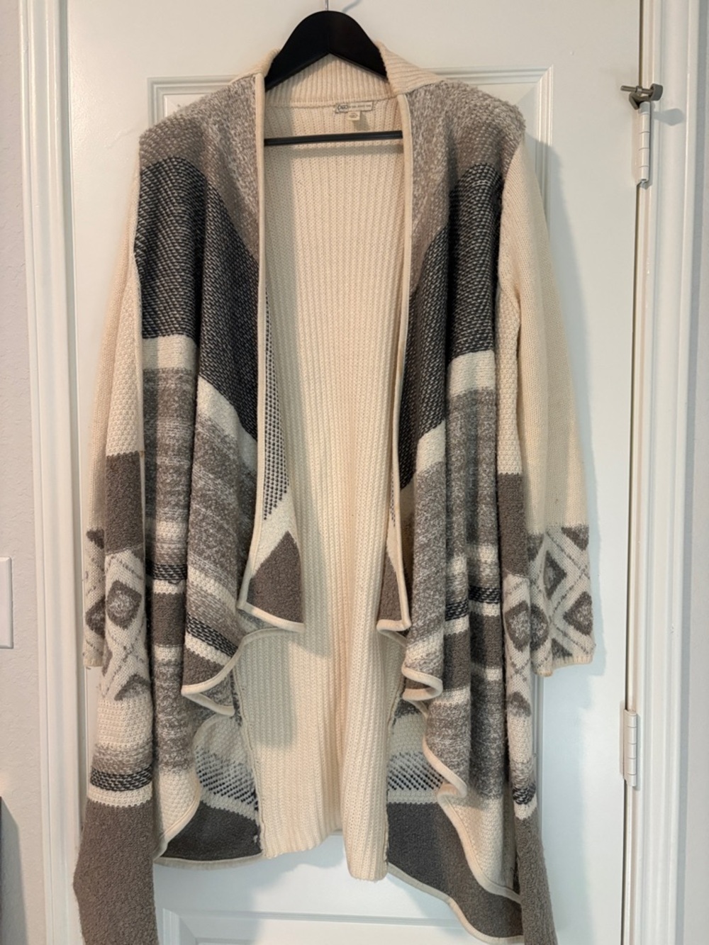 Cato Cream and Gray Open-Front Patterned Cardigan
